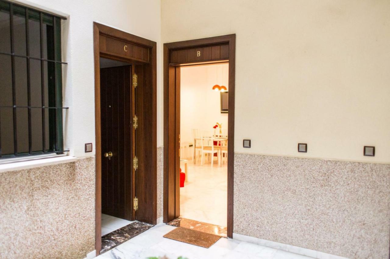 Rg Triana, Calle Castilla Con Patio Apartment Seville