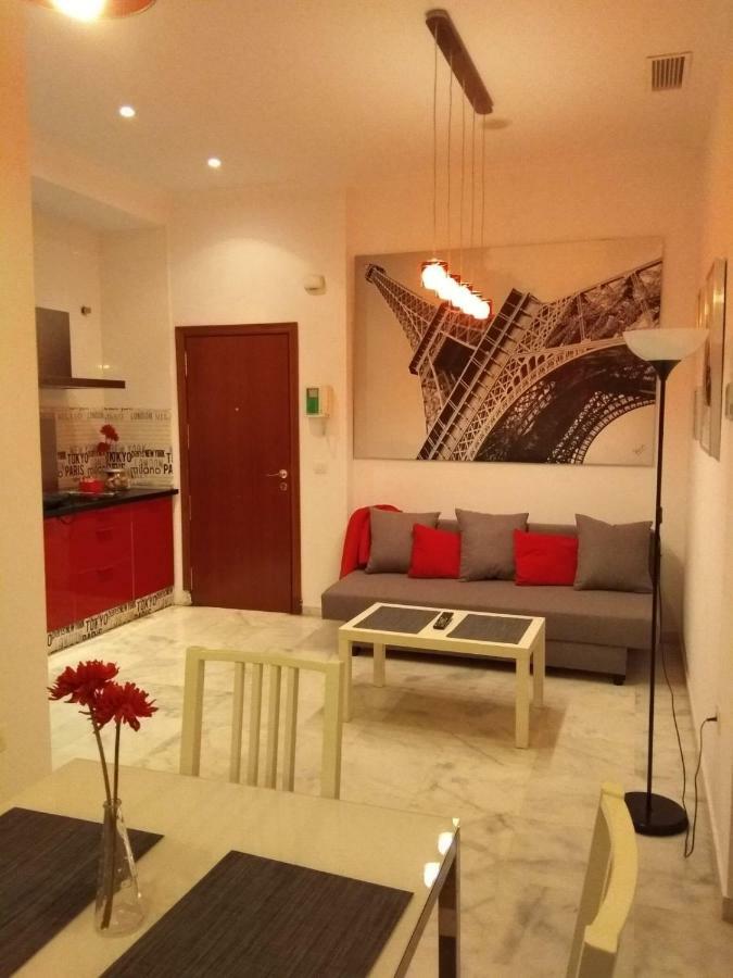 Apartment Rg Triana, Calle Castilla Con Patio *